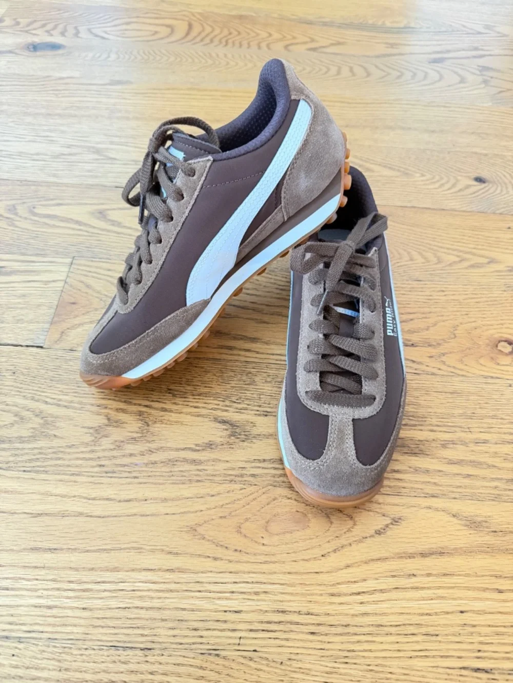 NEW Puma Easy Rider Sneaker in Dark Brown (Size 6.5)